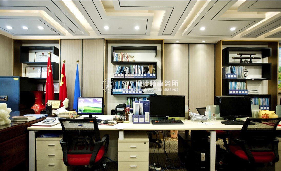 辦公室設計之永順消防辦公室辦公區(qū)域側角度效果圖