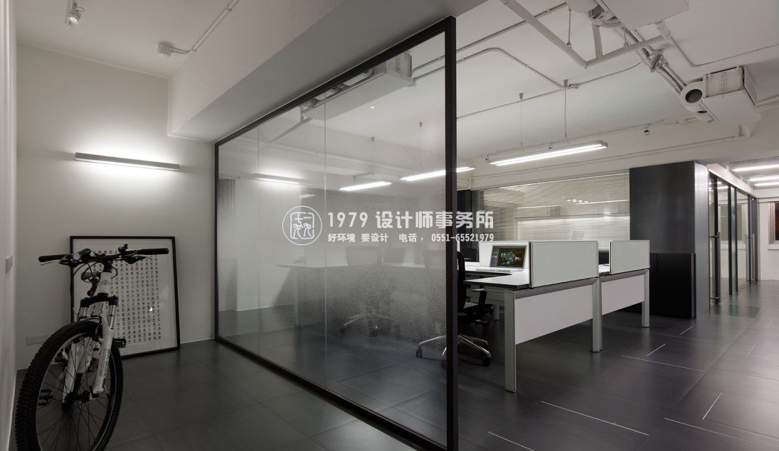 辦公室設(shè)計之五金貿(mào)易辦公室設(shè)計效果圖7