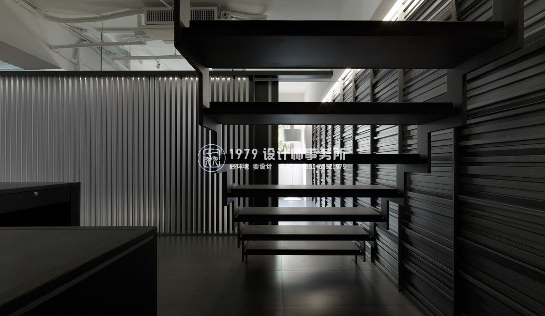 辦公室設(shè)計之五金貿(mào)易辦公室設(shè)計效果圖12